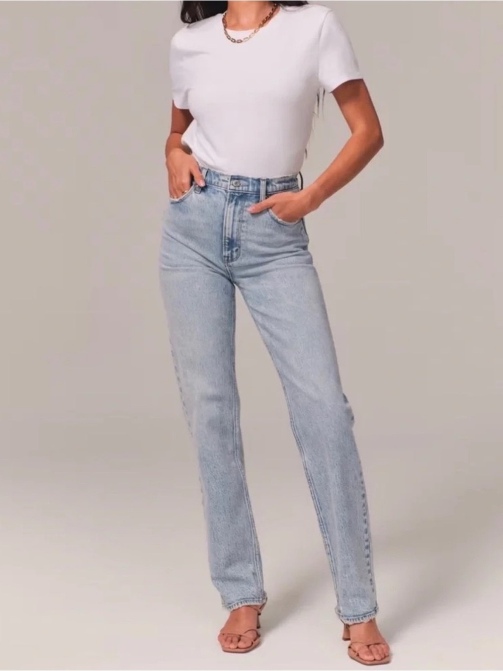 Abercrombie & Fitch Curve Love Ultra High Rise 90s Straight Jeans Size 4 27 Reg